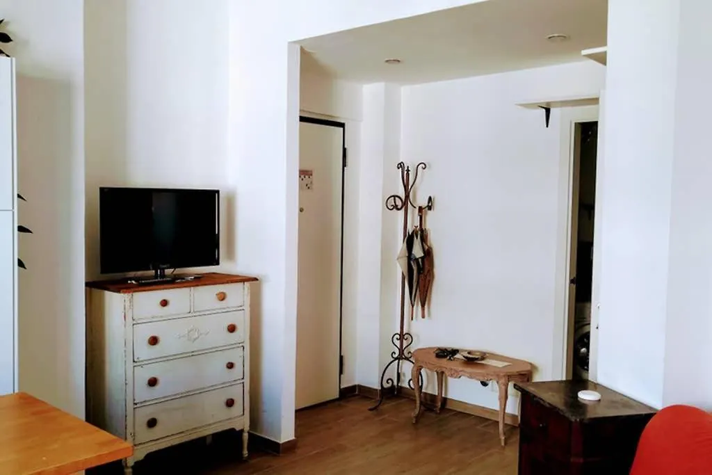 La Tua Casa In Centro Imperia Apartment